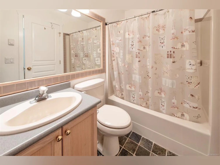 6-624 Campbell Street, Tofino, BC, V0R 2Z0 - 11