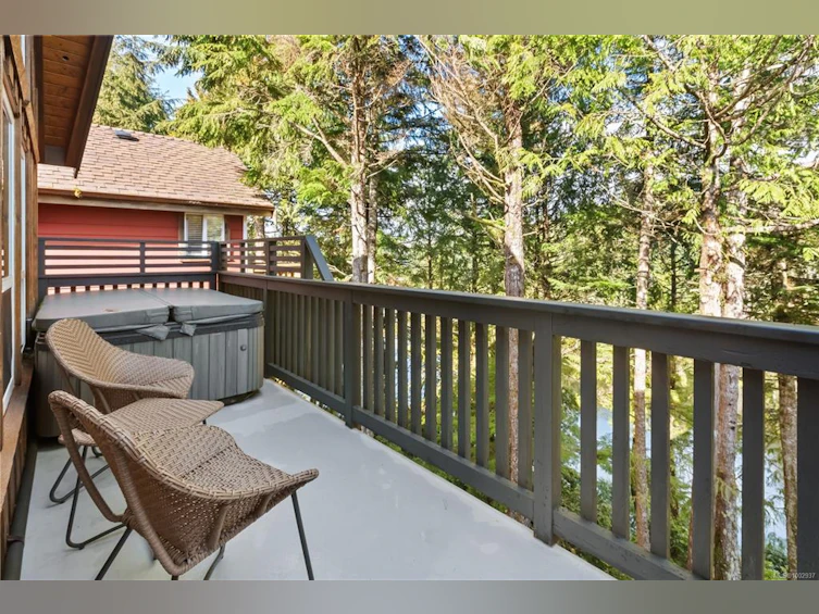 277 Boardwalk Boulevard, Ucluelet, BC, V0R 3A0 - 46