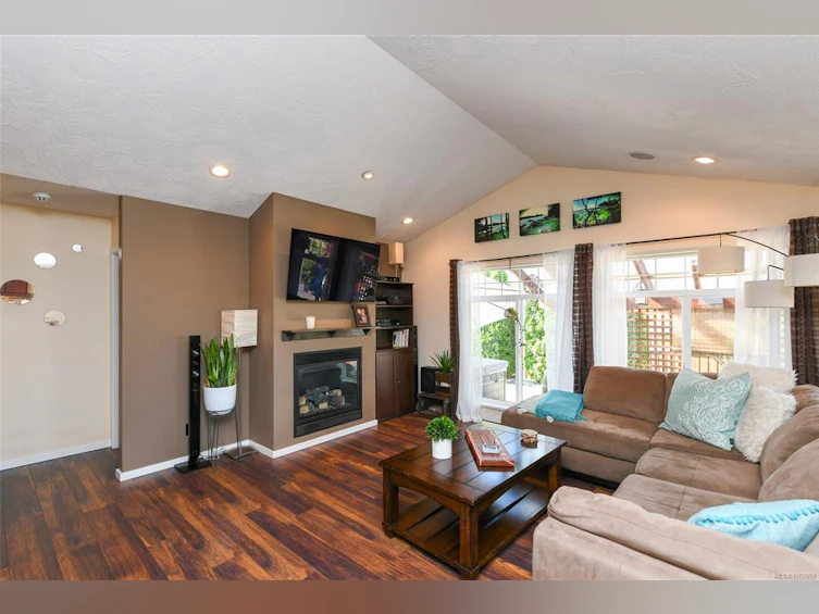 2664 Rydal Avenue, Cumberland, BC, V0R 1S0 - 12