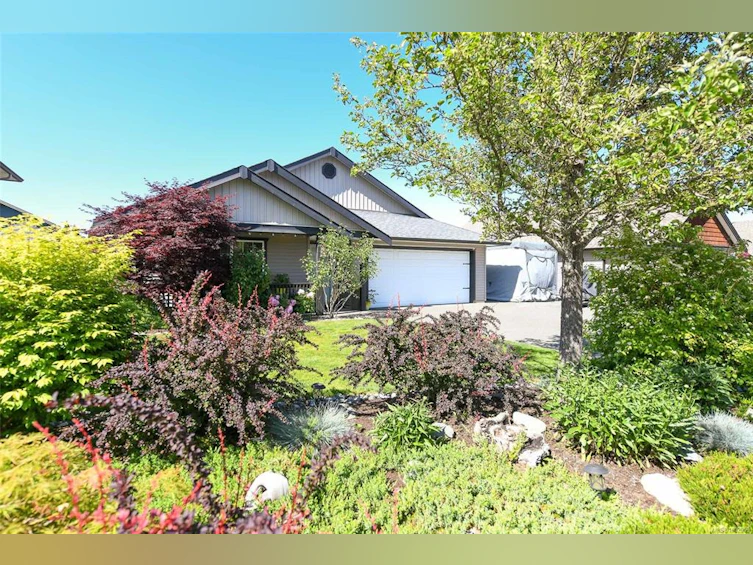 2664 Rydal Avenue, Cumberland, BC, V0R 1S0 - 52