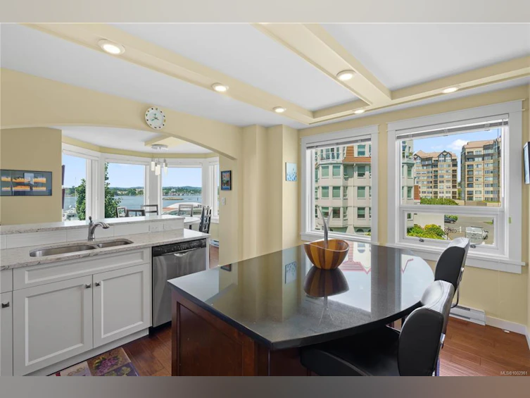310-10 Paul Kane Place, Victoria, BC, V9A 7J8 - 20