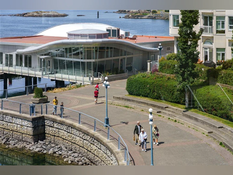 310-10 Paul Kane Place, Victoria, BC, V9A 7J8 - 13