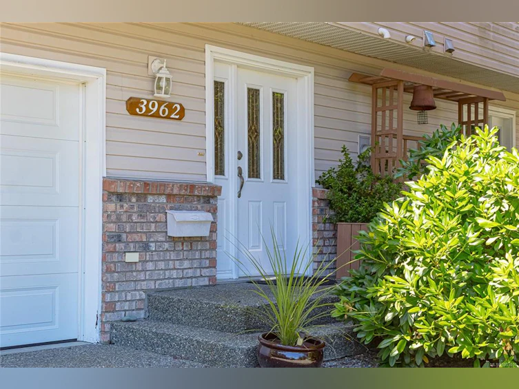3962 Rock City Road, Nanaimo, BC, V9T 4Y8 - 5