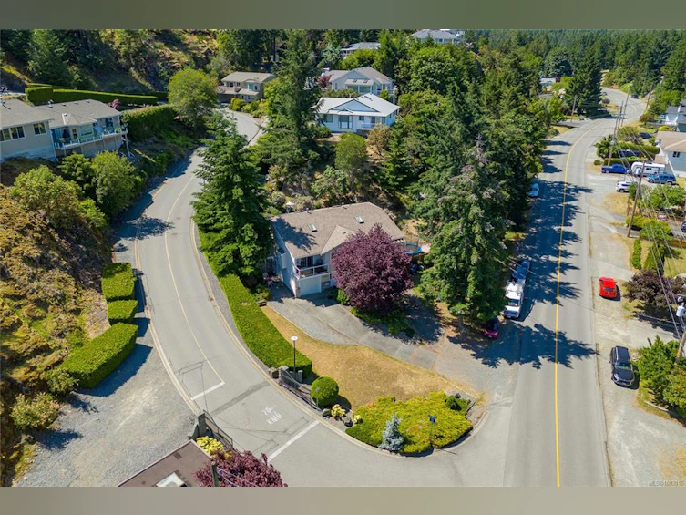 3962 Rock City Road, Nanaimo, BC, V9T 4Y8 - 42