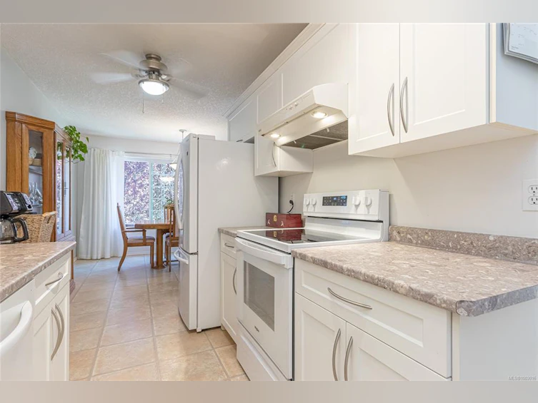 3962 Rock City Road, Nanaimo, BC, V9T 4Y8 - 15