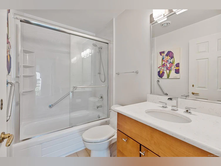40-211 Robert Street, Victoria, BC, V9A 3Z1 - 20