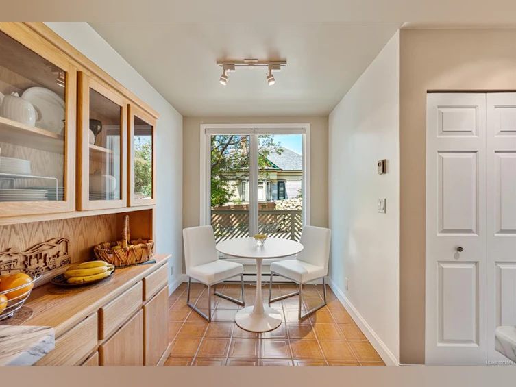40-211 Robert Street, Victoria, BC, V9A 3Z1 - 13