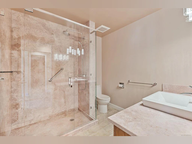 40-211 Robert Street, Victoria, BC, V9A 3Z1 - 24