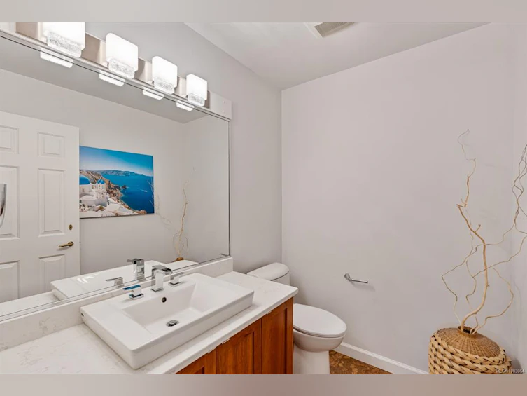 40-211 Robert Street, Victoria, BC, V9A 3Z1 - 12