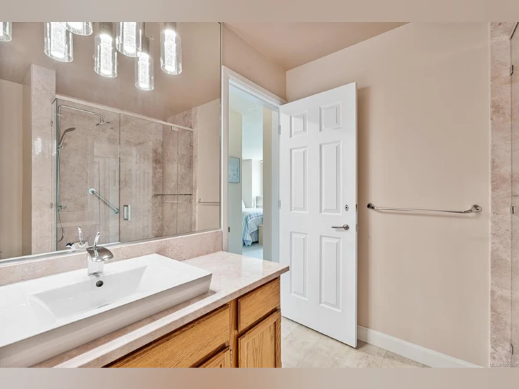 40-211 Robert Street, Victoria, BC, V9A 3Z1 - 25