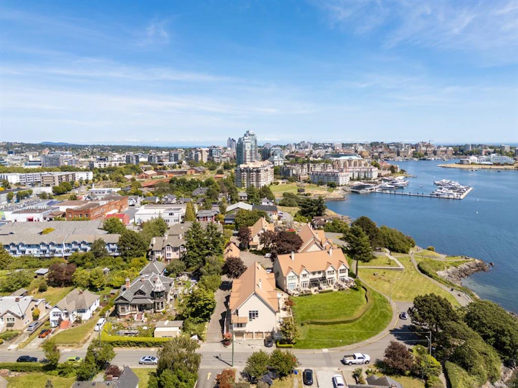 40-211 Robert Street, Victoria, BC, V9A 3Z1 - 33