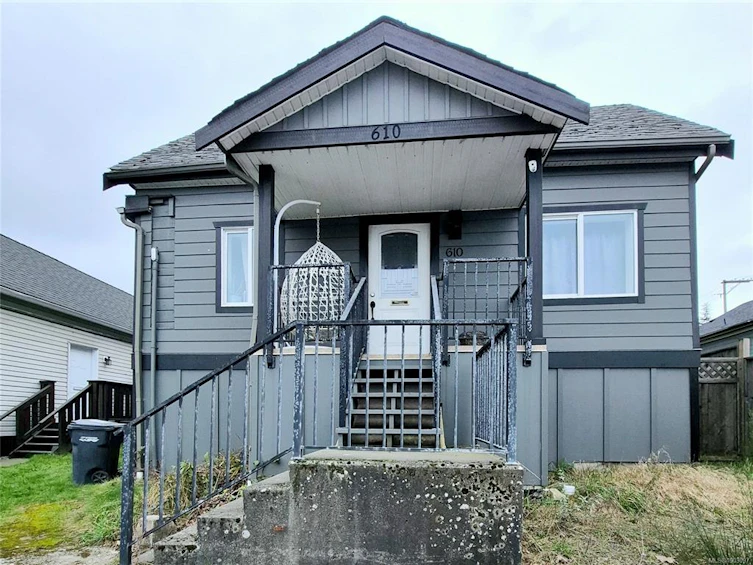610 Nicol Street, Nanaimo, BC, V9R 4T9
