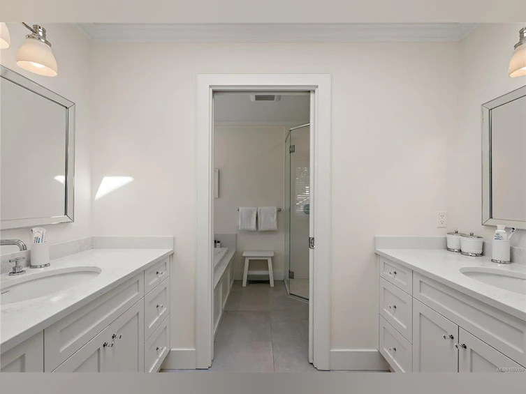 835 Gulfview Place, Saanich, BC, V8Y 2R6 - 26