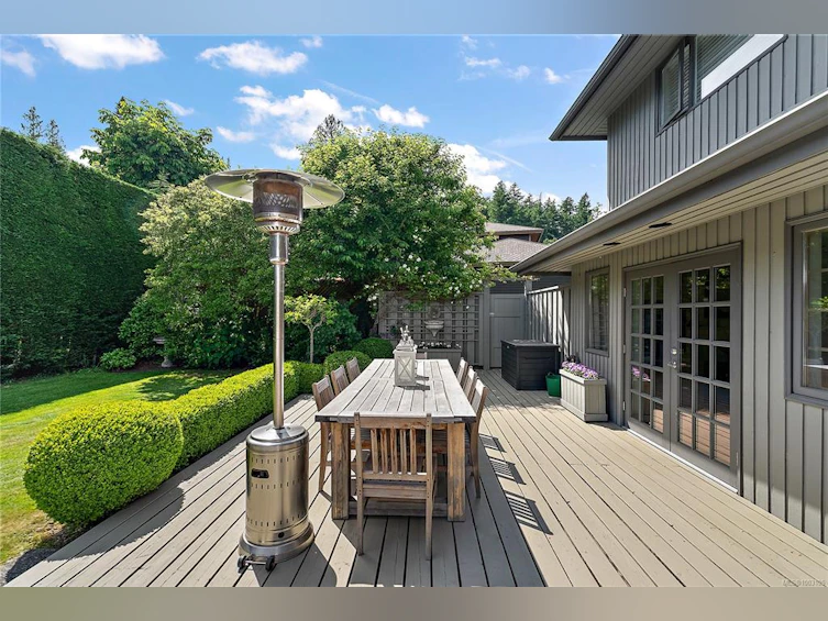 835 Gulfview Place, Saanich, BC, V8Y 2R6 - 32