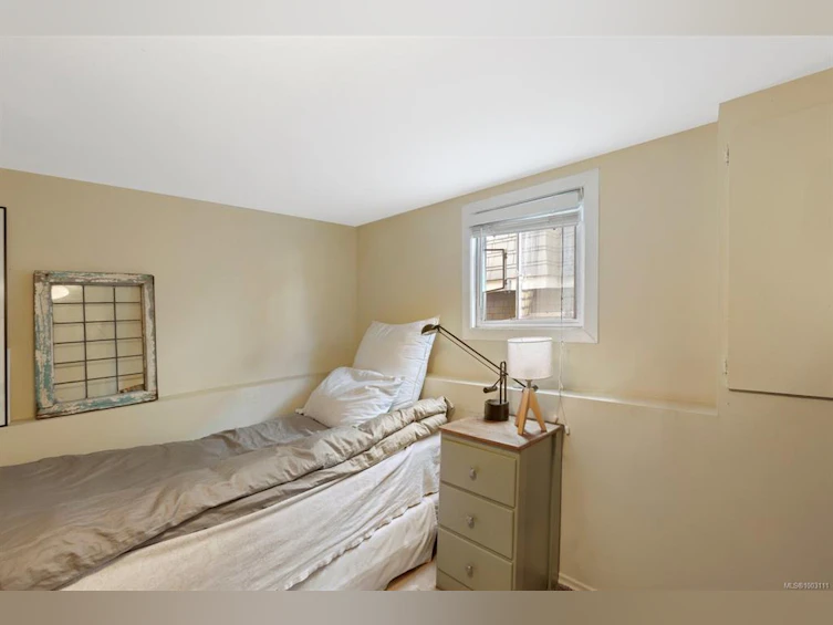 16 Howe Street, Victoria, BC, V8V 4K3 - 17