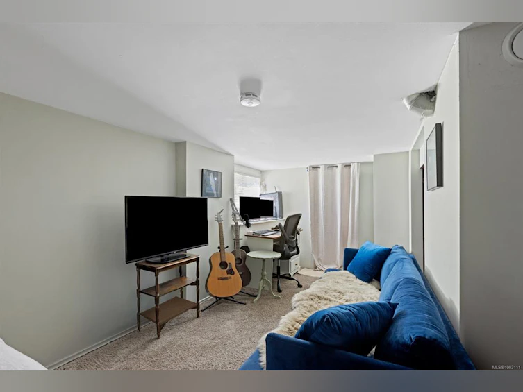 16 Howe Street, Victoria, BC, V8V 4K3 - 18