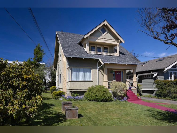 16 Howe Street, Victoria, BC, V8V 4K3 - 2