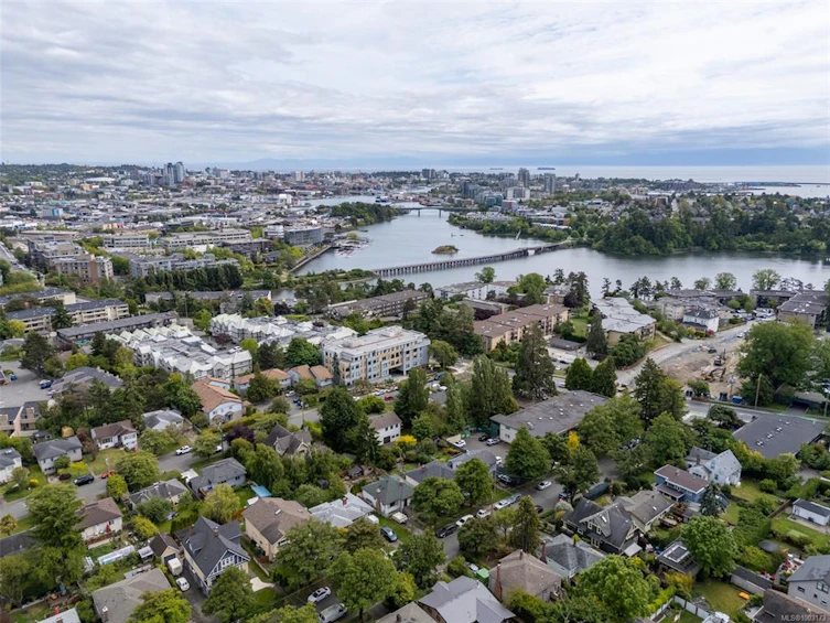3065 Harriet Road, Victoria, BC, V9A 1T6 - 66