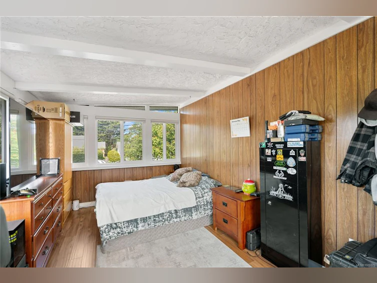 3065 Harriet Road, Victoria, BC, V9A 1T6 - 9