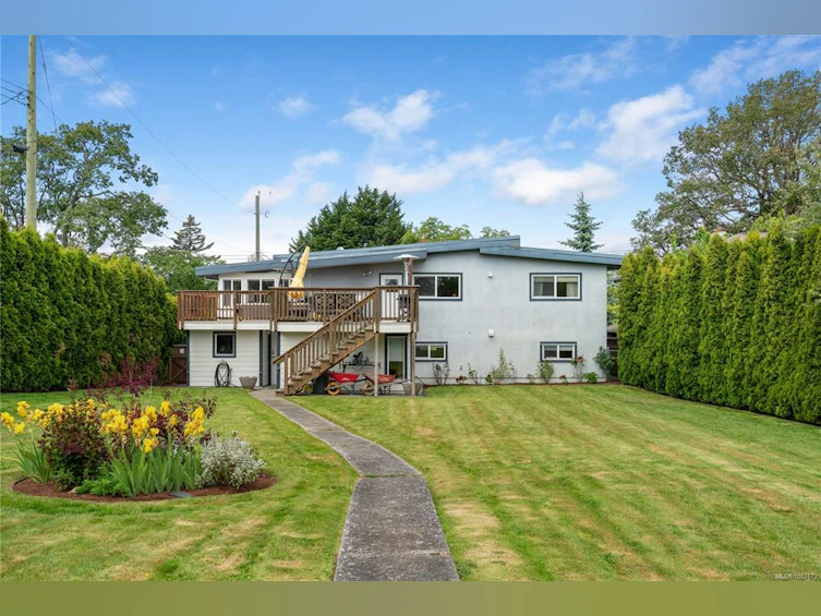 3065 Harriet Road, Victoria, BC, V9A 1T6 - 45