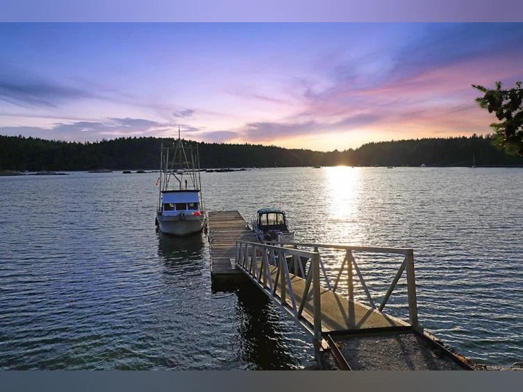 0 Tan Island, Cortes Island, BC, V0P 1Z0 - 6
