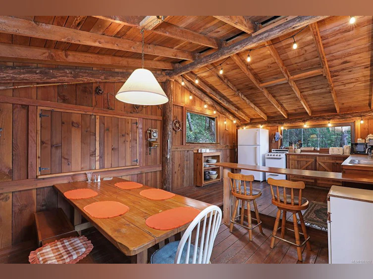0 Tan Island, Cortes Island, BC, V0P 1Z0 - 31