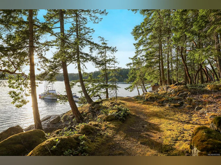 0 Tan Island, Cortes Island, BC, V0P 1Z0 - 8