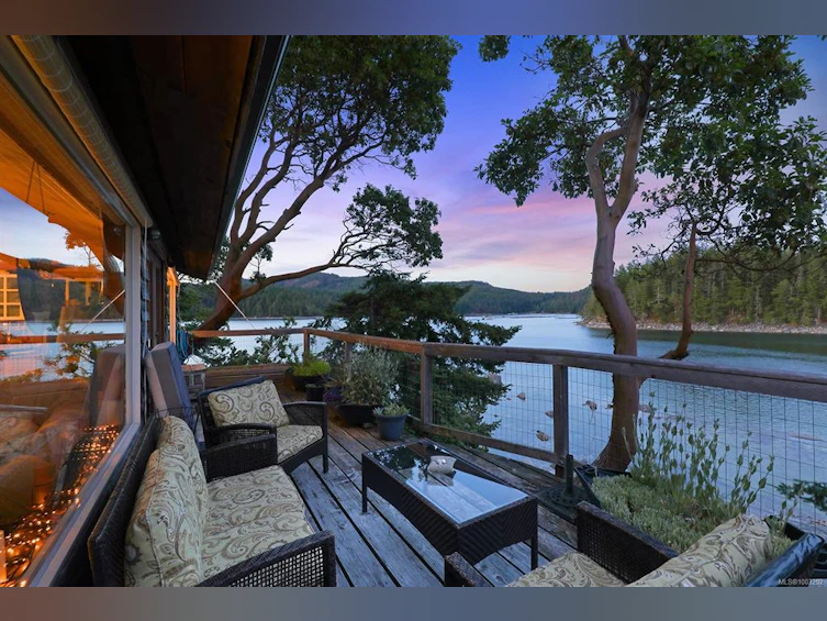 0 Tan Island, Cortes Island, BC, V0P 1Z0 - 39