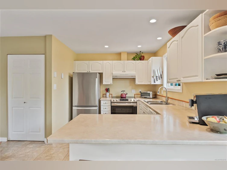 570 Grayson Road, Campbell River, BC, V9W 6K4 - 11
