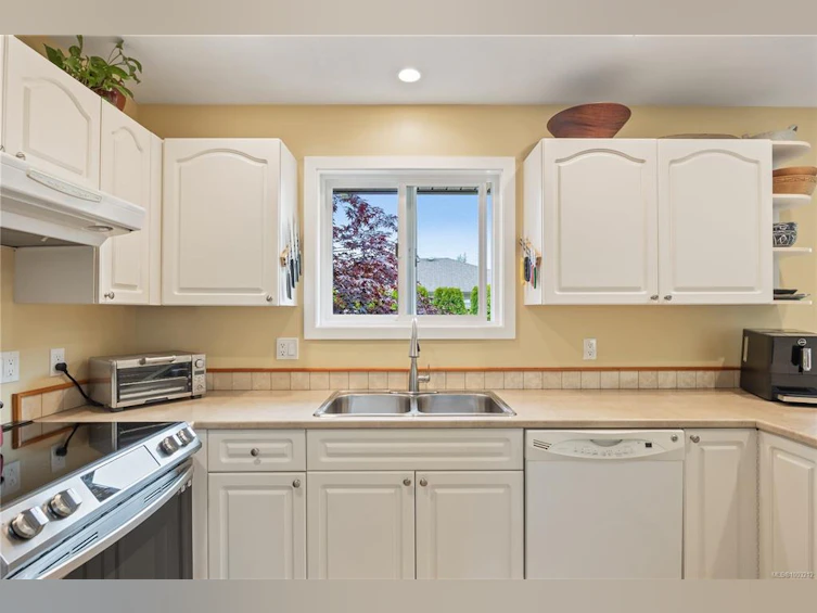 570 Grayson Road, Campbell River, BC, V9W 6K4 - 12