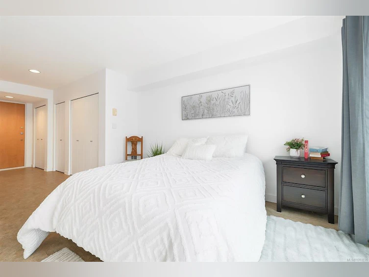 316-797 Tyee Road, Victoria, BC, V9A 7R4 - 4