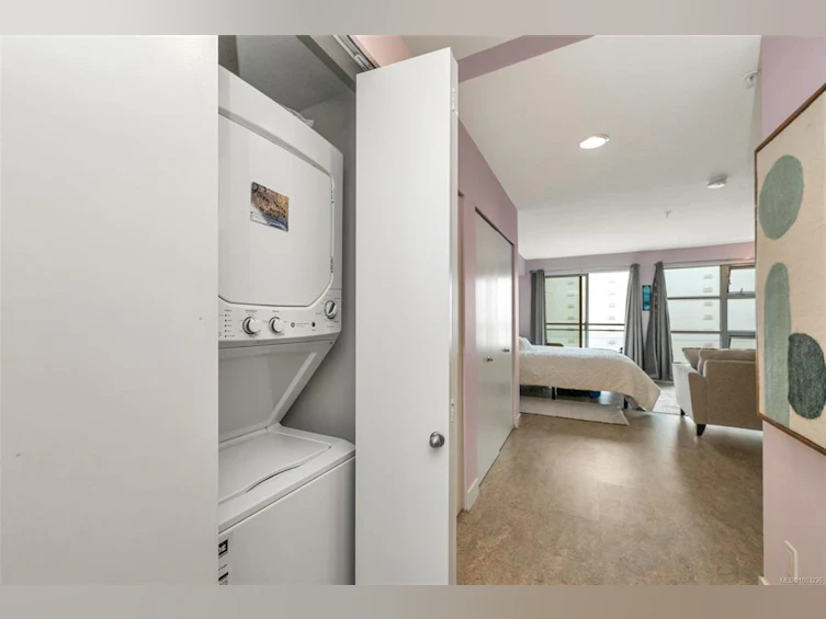 316-797 Tyee Road, Victoria, BC, V9A 7R4 - 18