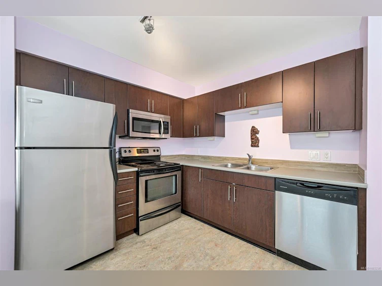 316-797 Tyee Road, Victoria, BC, V9A 7R4 - 17
