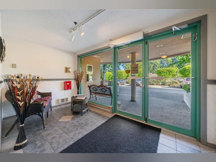 104-3009 Brittany Drive, Langford, BC, V9B 5P8 - 39
