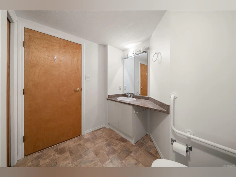 104-3009 Brittany Drive, Langford, BC, V9B 5P8 - 30