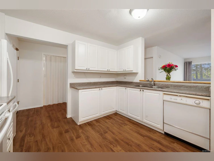 104-3009 Brittany Drive, Langford, BC, V9B 5P8 - 15