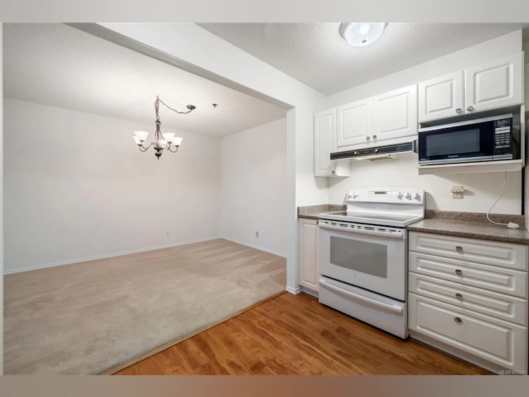 104-3009 Brittany Drive, Langford, BC, V9B 5P8 - 18