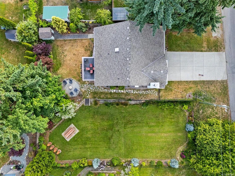 42 Quamichan Avenue, Lake Cowichan, BC, V0R 2G0 - 45