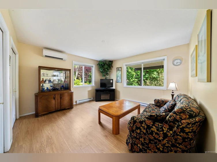 42 Quamichan Avenue, Lake Cowichan, BC, V0R 2G0 - 28