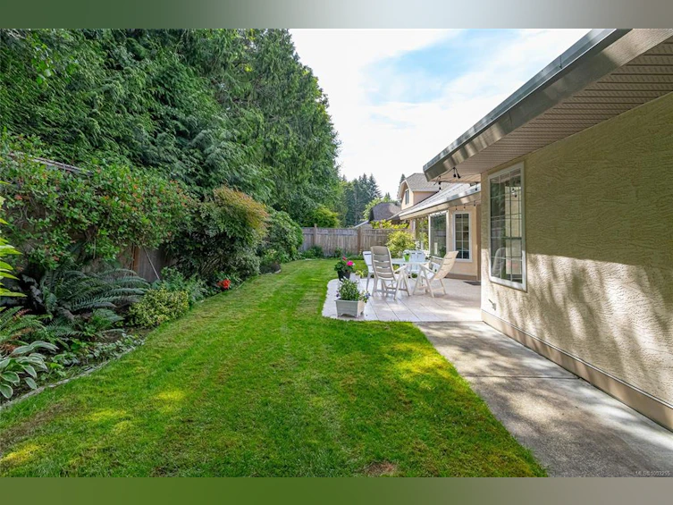 544 Willow Road, Qualicum Beach, BC, V9K 1K8 - 34