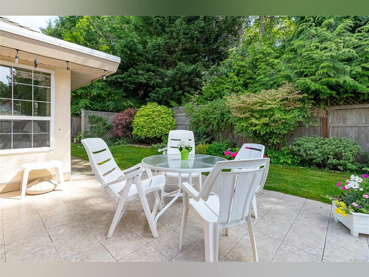 544 Willow Road, Qualicum Beach, BC, V9K 1K8 - 8