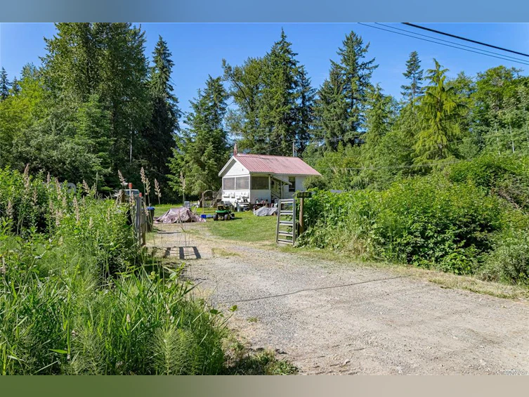 2928 Palmer Road, Hilliers, BC, V9K 1W5 - 14