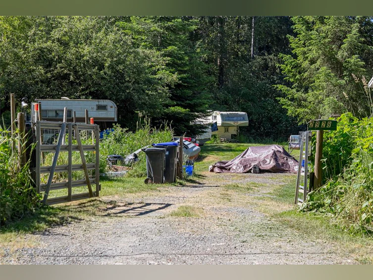 2928 Palmer Road, Hilliers, BC, V9K 1W5 - 15