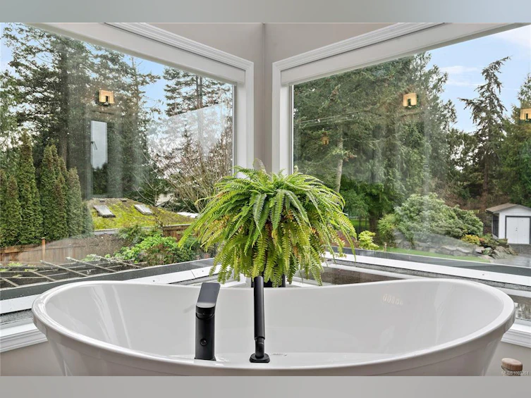 11096 Greenpark Drive, North Saanich, BC, V8L 5N5 - 37