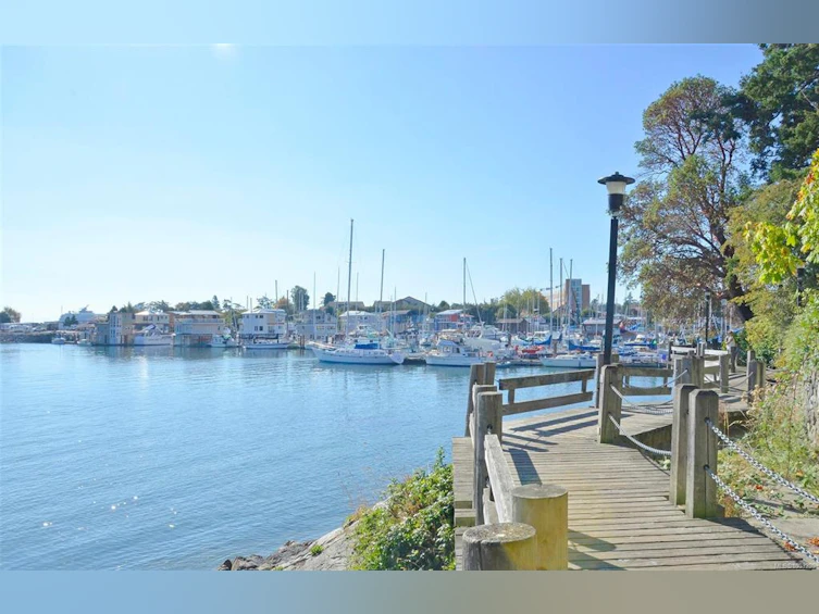 506-847 Dunsmuir Road, Esquimalt, BC, V9A 0A5 - 23