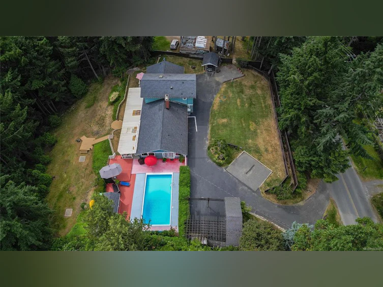 651 Vesuvius Bay Road, Salt Spring Island, BC, V8K 1H5 - 4