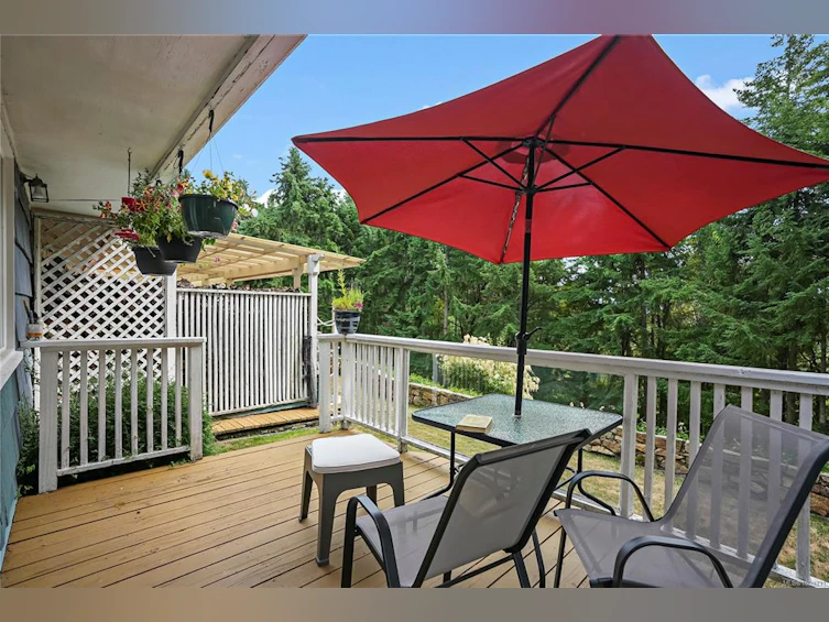 651 Vesuvius Bay Road, Salt Spring Island, BC, V8K 1H5 - 26