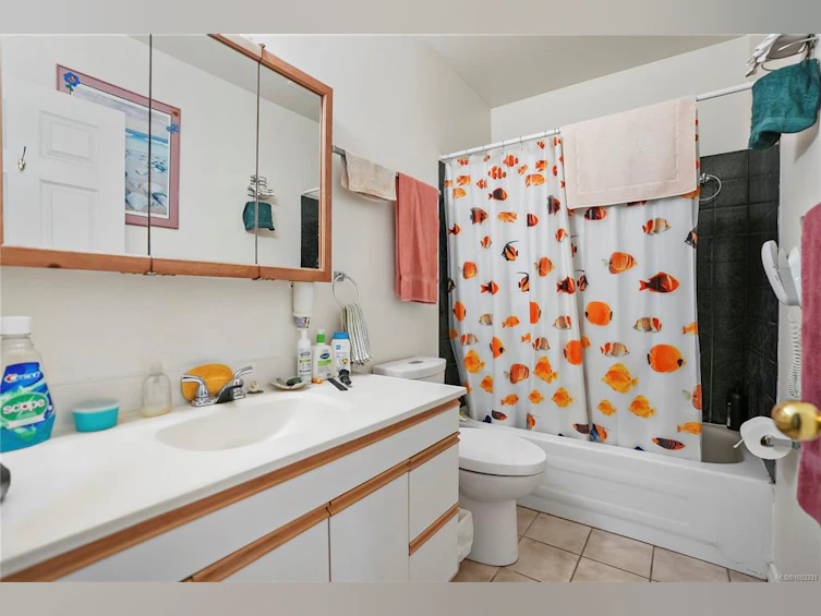 651 Vesuvius Bay Road, Salt Spring Island, BC, V8K 1H5 - 44