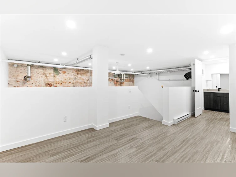 101-562 Yates Street, Victoria, BC, V8W 1K8 - 26