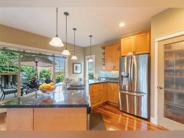 550 Falcon Court, French Creek, BC, V9P 2A4 - 6